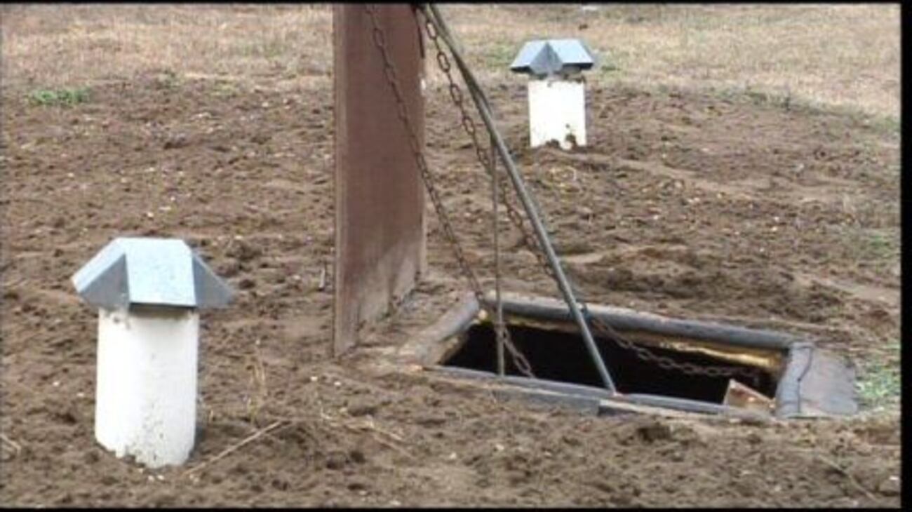 Underground school bus storm shelter
