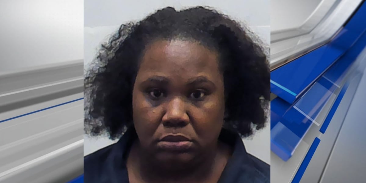 Court records: Woman charged after drug smuggling attempt at Alabama prison