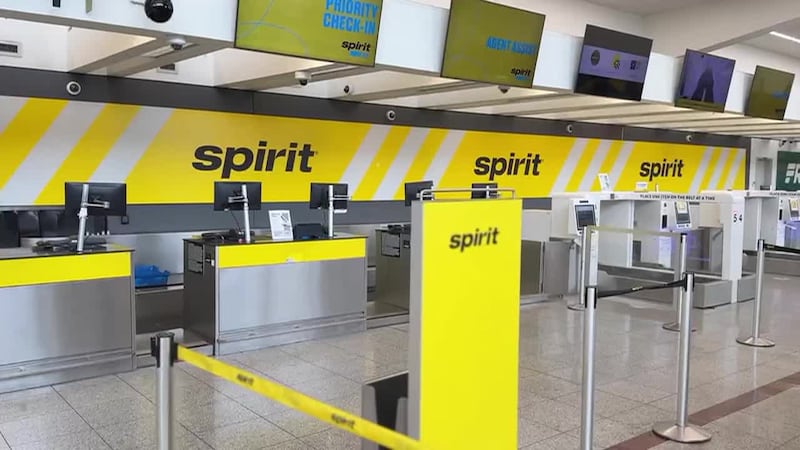 Spirit Airlines is the first significant U.S. airline to go out of business in 25 years. (CNN,...